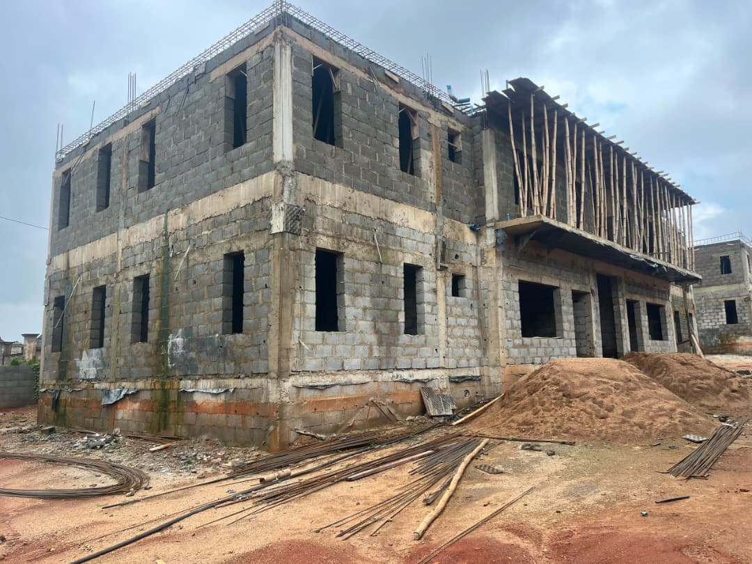 3 bedroom flats at Abraham Estate