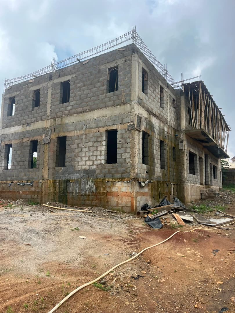 2 bedroom flats at Abraham Estate